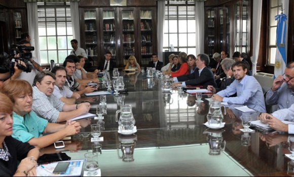 Con una mesa técnica, se reanuda la discusión por el salario de los docentes