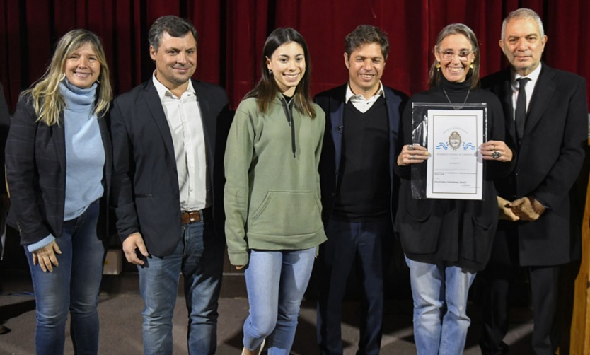 Kicillof destacó el programa de entrega de escrituras a familias bonaerenses