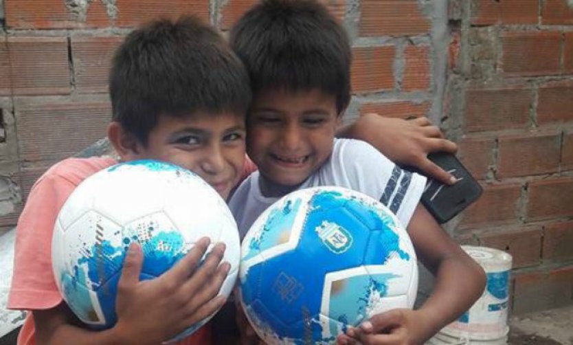Corazones solidarios: Se multiplica la llegada de ayuda para dos hermanitos que quedaron huérfanos