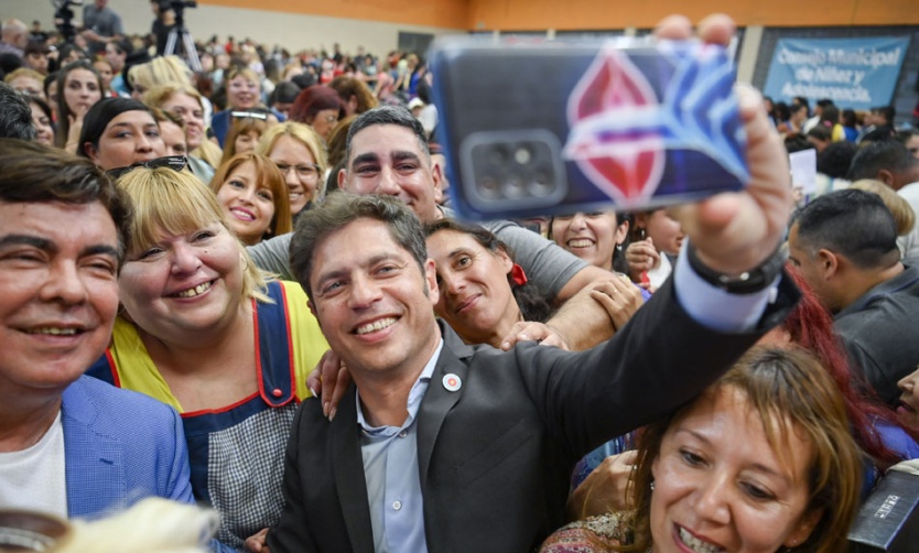 Kicillof: “Invertimos en educación para construir un futuro mejor para todos”