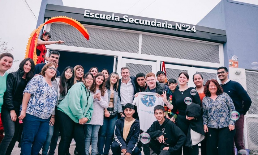 Achával inauguró el nuevo edificio de una Secundaria: "Estas escuelas construyen un mejor futuro"