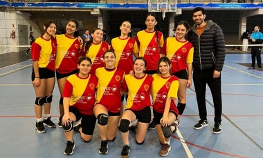 Juegos Bonaerenses: El Verbo Divino y el Club Derqui dominaron la etapa local de Vóley