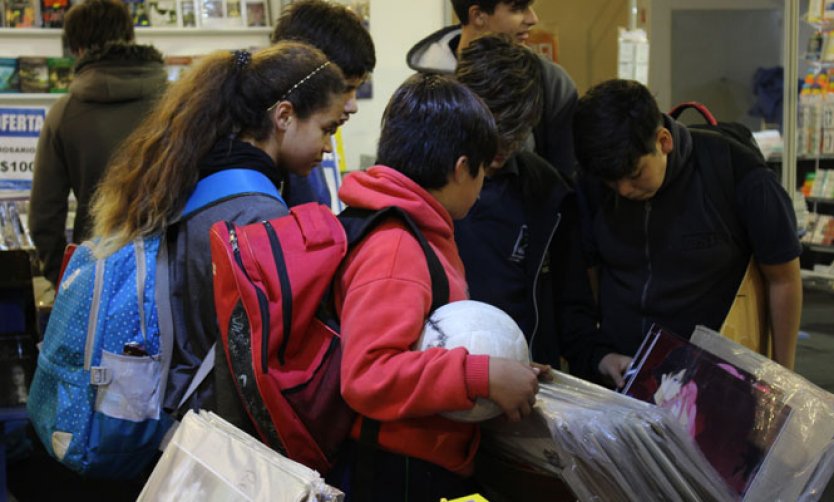 La Feria del Libro de Pilar le abre las puertas a las comitivas estudiantiles