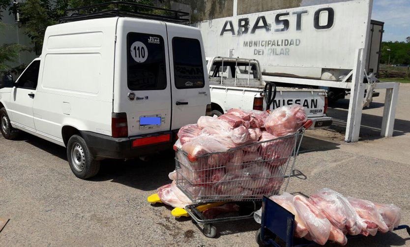 Decomisan 450 kilos de carne en mal estado en el centro de Pilar