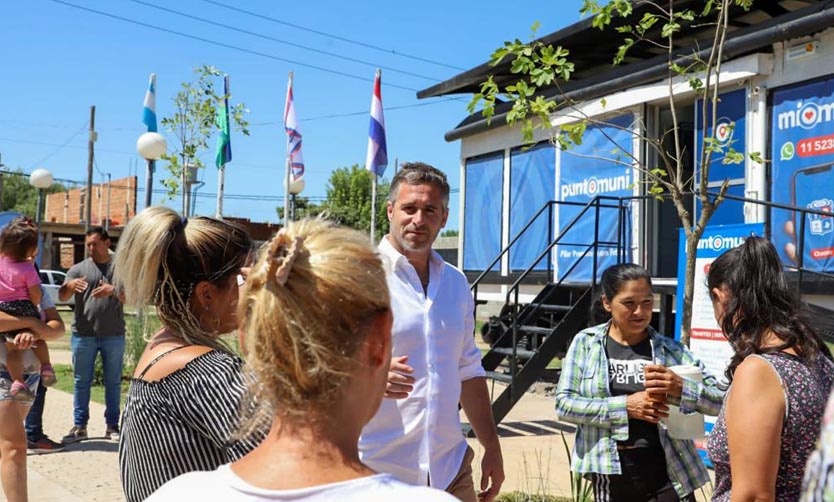 Achával inauguró el Punto Muni de Tribarrial: "La transformación es con más Estado"