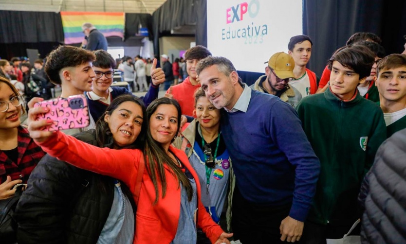 Achával abrió la Expo Educativa 2023 en el Microestadio Municipal