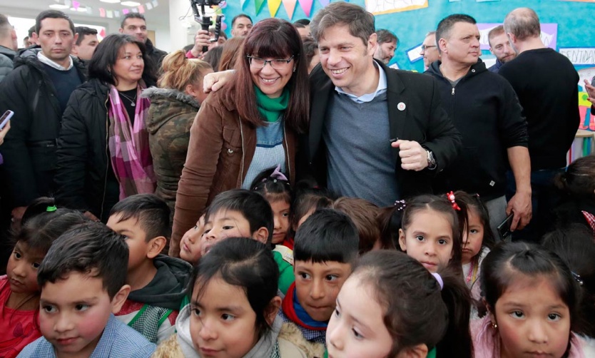 Kicillof lanzó una línea de crédito especial para trabajadores de la educación