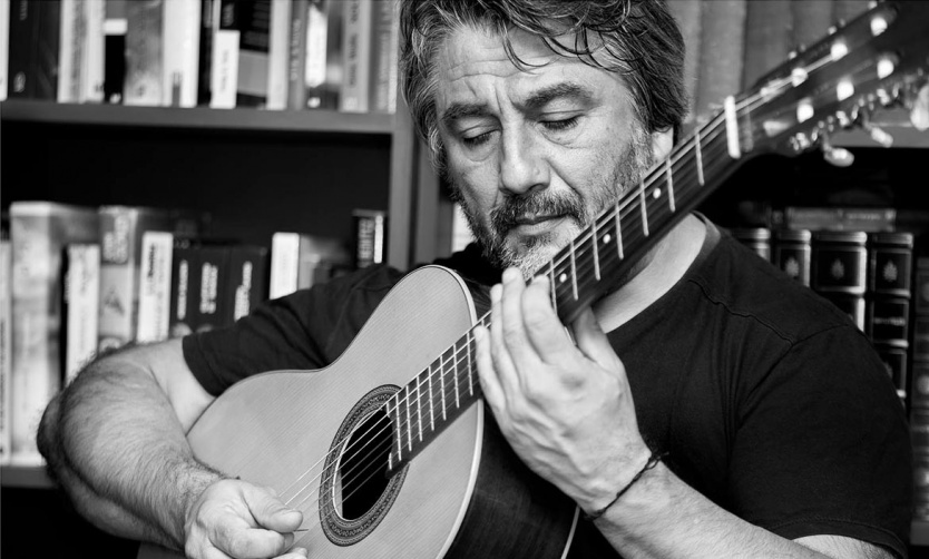 Héctor Bacci presenta su nuevo disco en la Biblioteca Bartolomé Mitre