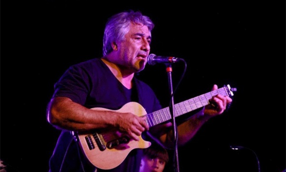 Héctor Bacci viaja a Uruguay a interpretar su nuevo disco