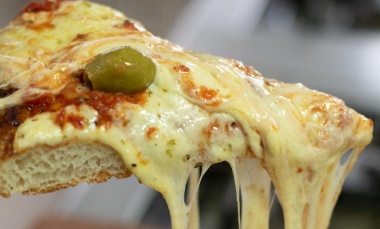 Se acerca una nueva edición de la Noche de la Pizza y la Empanada