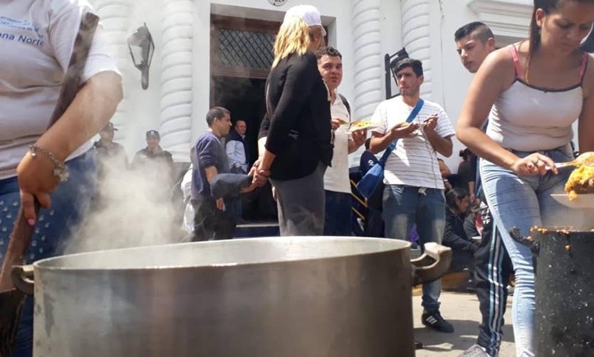 Un tercer proyecto de emergencia alimentaria busca cerrar las diferencias entre el oficialismo y la oposición