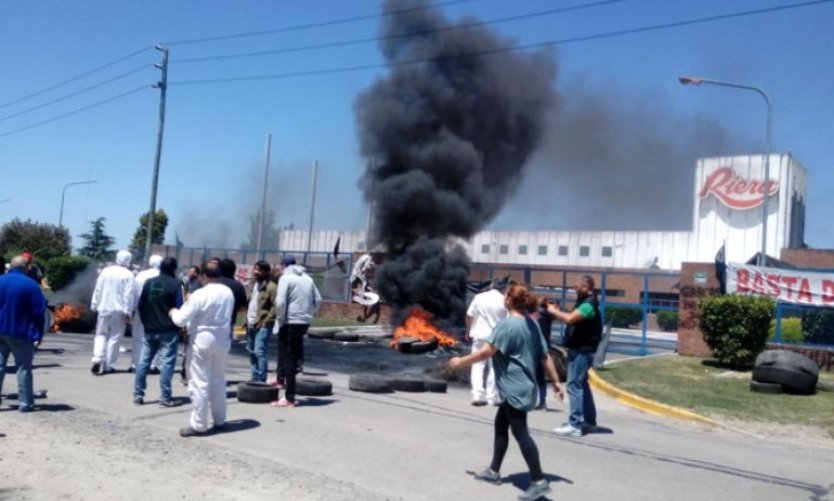 Despidos en una fábrica del Parque Industrial de Pilar: el Ministerio dictó la conciliación obligatoria