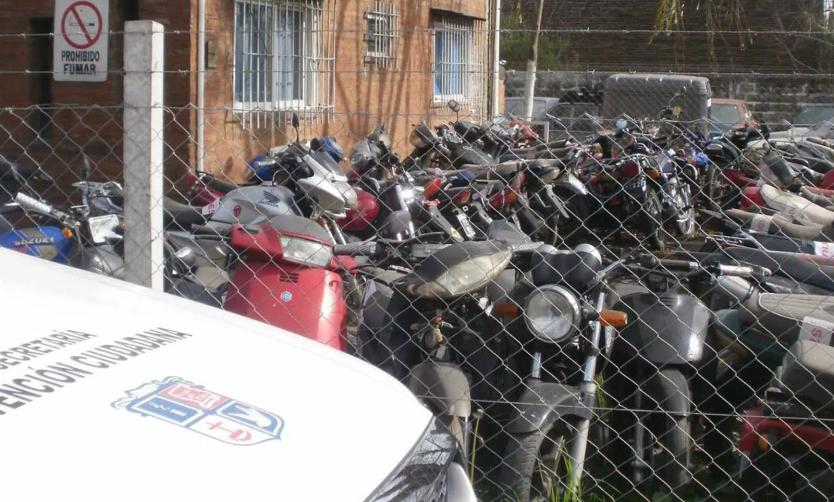 El Municipio de Pilar inicia el proceso para compactar vehículos secuestrados