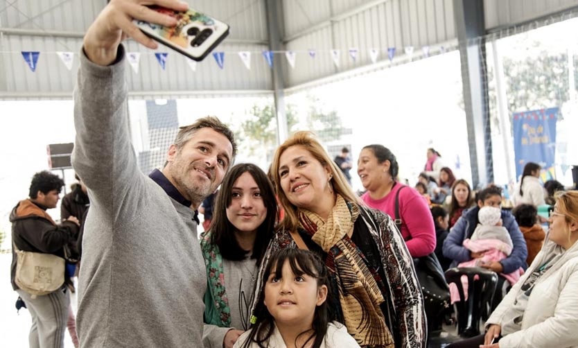 El Municipio festejó el Día de las Infancias en la Maternidad y el Hospital Falcón