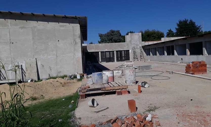 Polémica por la paralización de la construcción de una escuela