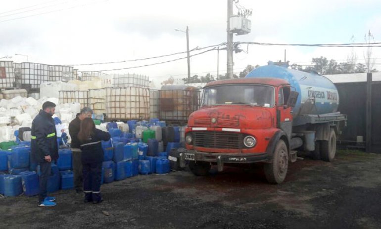 Secuestran un camión atmosférico por no tener habilitación