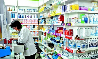 DNU: la Justicia suspendió los cambios en la actividad de farmacéuticos y se cae la venta de medicamentos en kioscos