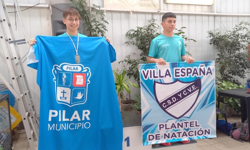 El nadador pilarense Thiago Báez sumó tres medallas en el arranque de los Juegos Evita