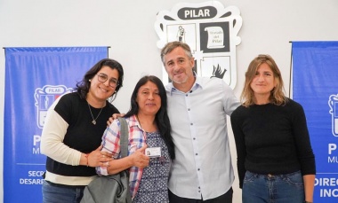 Achával acompañó una nueva jornada de asesoramiento a vecinos con discapacidad