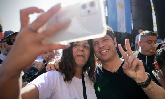 Kicillof alertó sobre "los riesgos de una derecha que viene por los derechos conquistados"