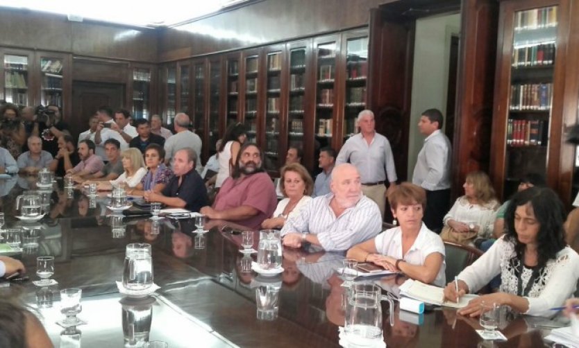 Paritaria: Tras el primer rechazo, Vidal vuelve a convocar a los docentes