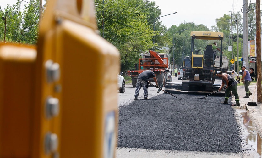 La Comuna inició tareas de mantenimiento en la avenida Caamaño