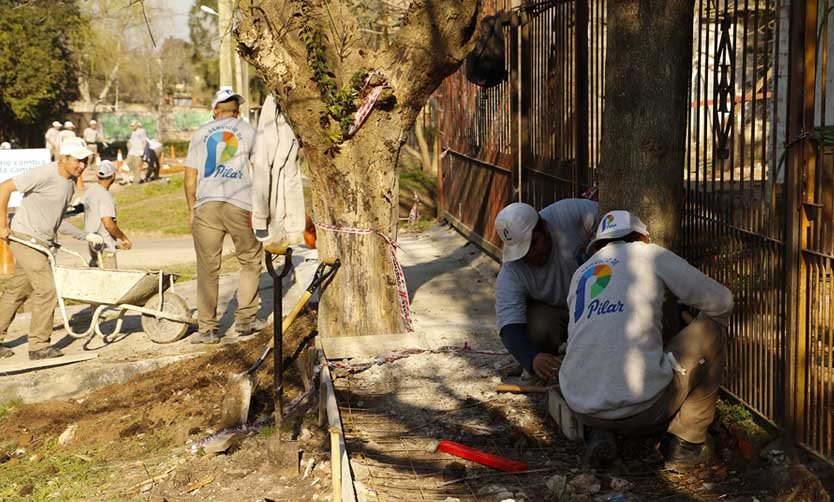 El Municipio ya construyó veredas en 900 cuadras