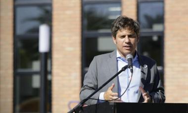Kicillof criticó a Milei tras los datos del turismo: “Es un desastre”