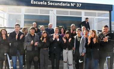 Achával y Peralta inauguraron una nueva Escuela Secundaria en Lagomarsino
