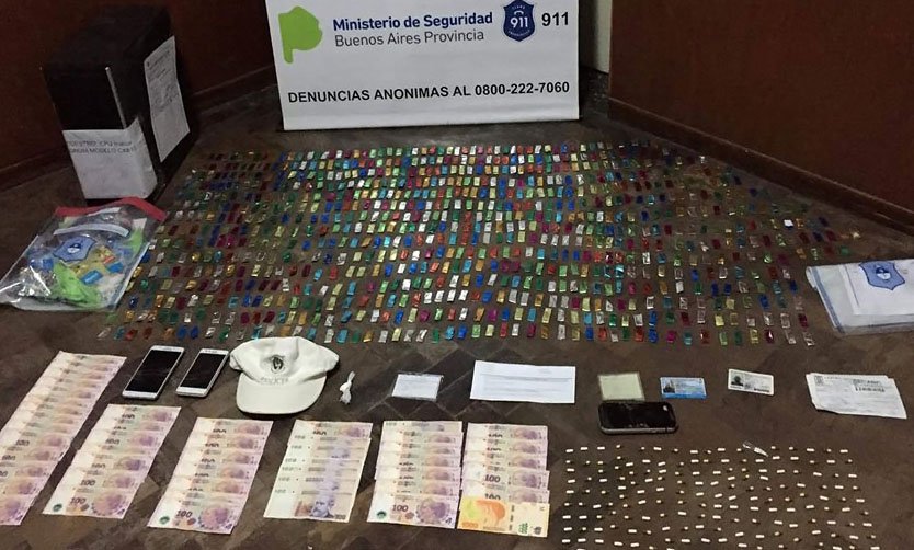 Desbaratan banda de narcotraficantes y secuestran más de 1.500 dosis de cocaína