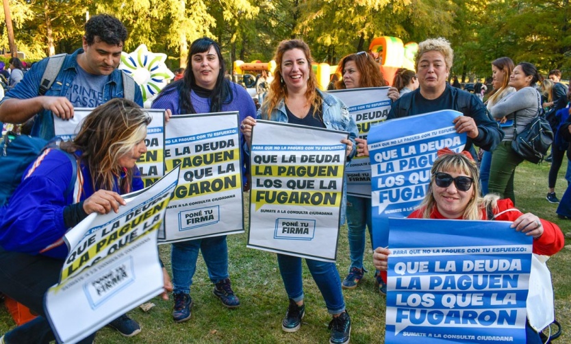 Lanzan campaña de adhesiones para que "la deuda la paguen los que la fugaron"