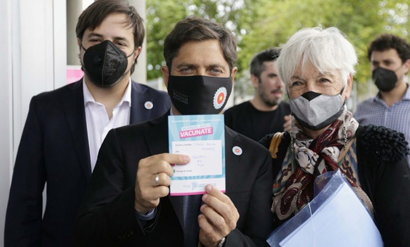 Kicillof dijo que la obligatoriedad de la vacuna anticovid “está en discusión”