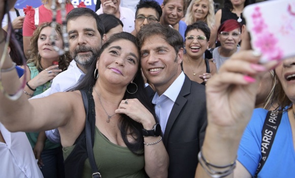 Kicillof: "Este año vamos a seguir abriendo escuelas y arreglando edificios"