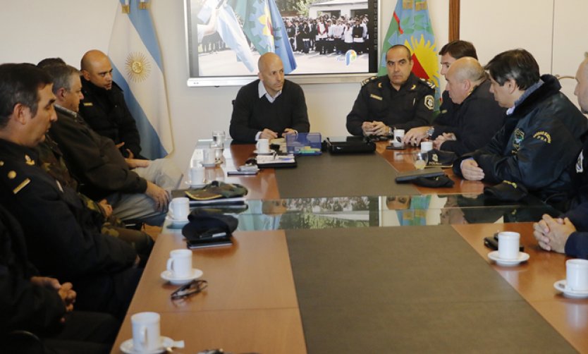 Seguridad: Ducoté reunió a las autoridades de distintas fuerzas policiales