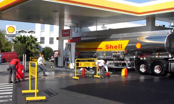 Shell y Puma aumentan un 12,5% el precio de la nafta