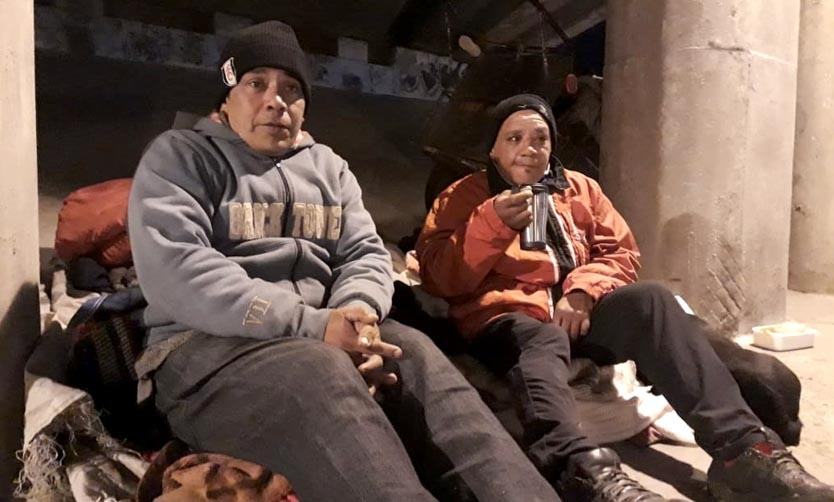 Vivir en la calle: “Aguantamos gracias a la ayuda de la gente”