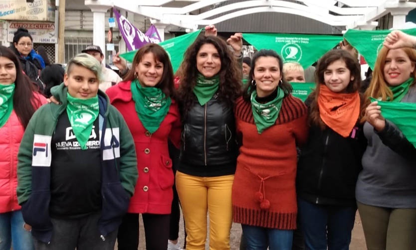 La Izquierda realizó un encuentro feminista y disidente en la Plaza 12 de Octubre