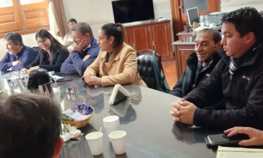 El Gobierno de Milei ya decidió que después de la elección irá por los aumentos de las paritarias