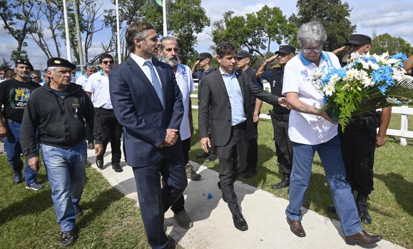 Achával y Kicillof encabezaron el acto de homenaje a los Veteranos de Malvinas