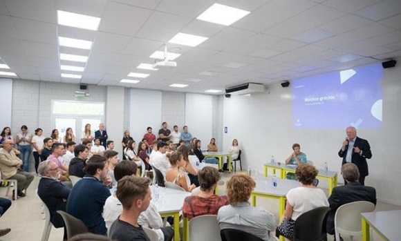 La Universidad Austral inaugura un nuevo edificio de la Facultad de Ingeniería