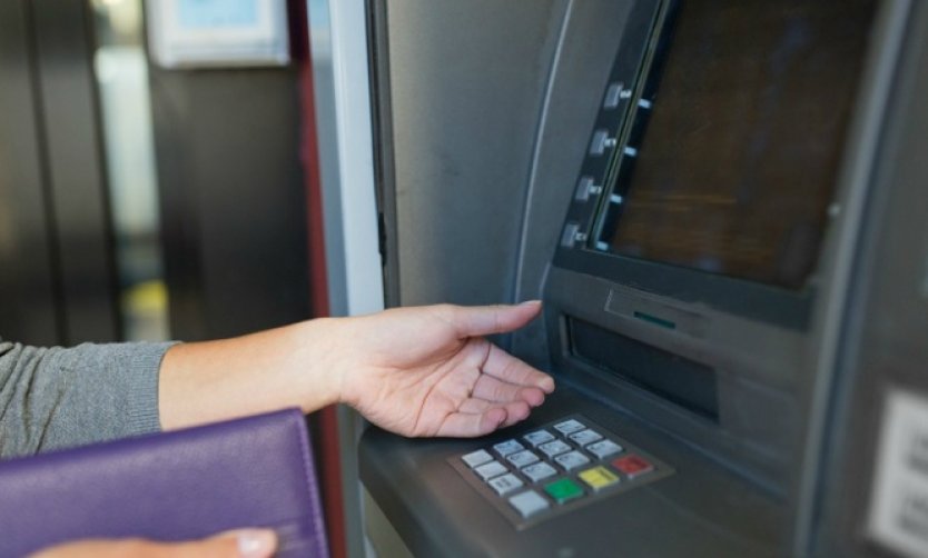Por el paro bancario y los feriados de carnaval, reforzarán la carga de cajeros automáticos