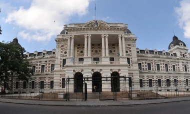 La Provincia reanuda la paritaria con estatales y docentes