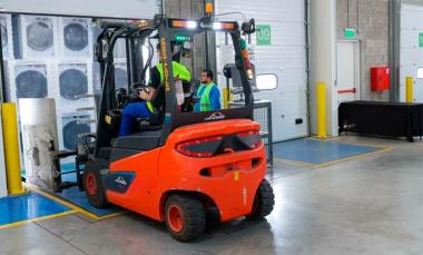 Despidos en Whirlpool: “Pedimos poder seguir trabajando para sostener a nuestras familias”