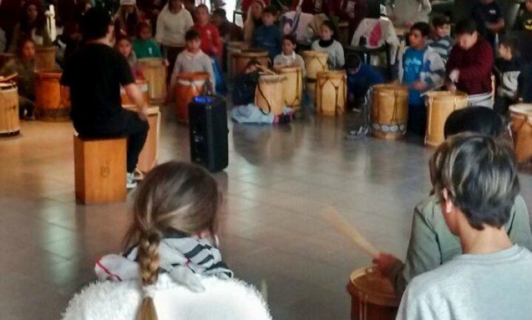 Más de 100 personas participaron de una jornada de capacitación en artes folcklóricas