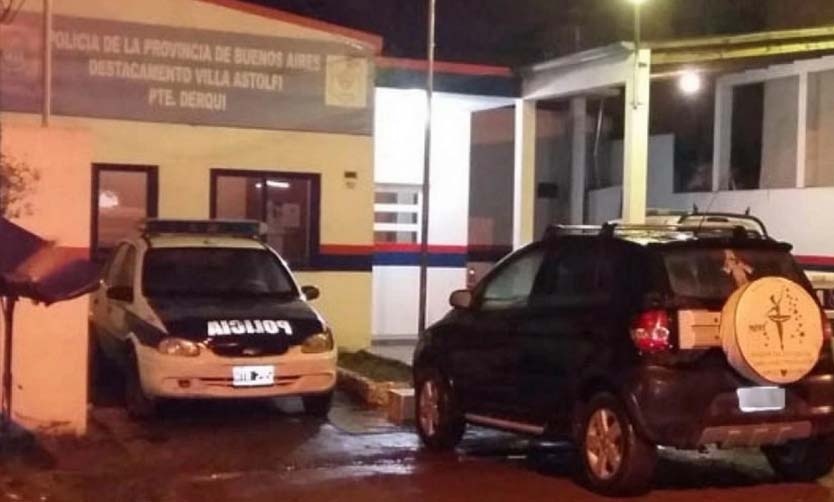 Ocho detenidos acusados de robar un depósito de muebles