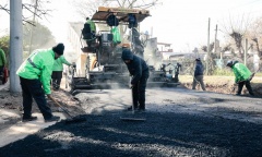 El Municipio continúa con las obras de nuevos asfaltos en las localidades